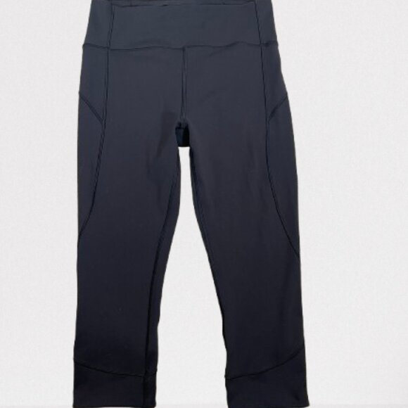 Lululemon Worn Once In Movement Crop *Everlux 19" in Black - Picture 4 of 10